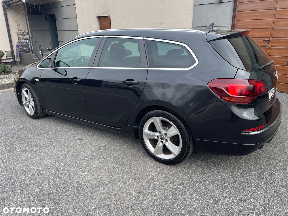 Opel Astra 2.0 BiTurbo CDTI DPF ecoFLEX SportsTourer St - 10