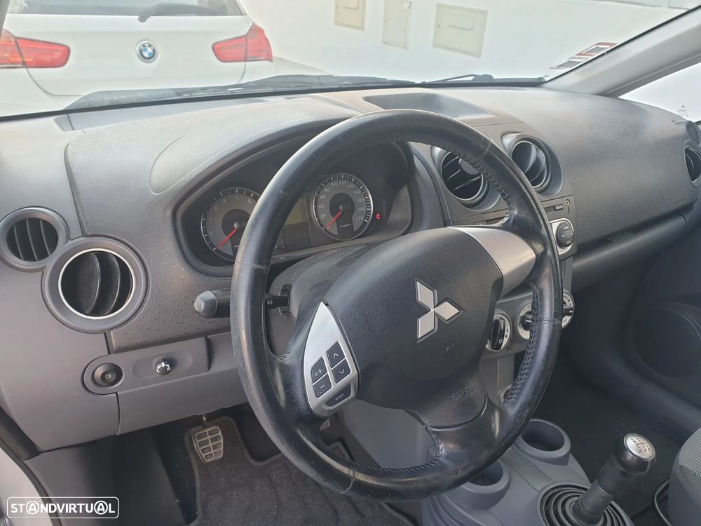 Mitsubishi Colt CZ3 1.1 Invite - 1
