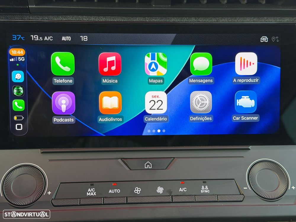 Peugeot 408 1.6 Hybrid Allure e-EAT8 - 27