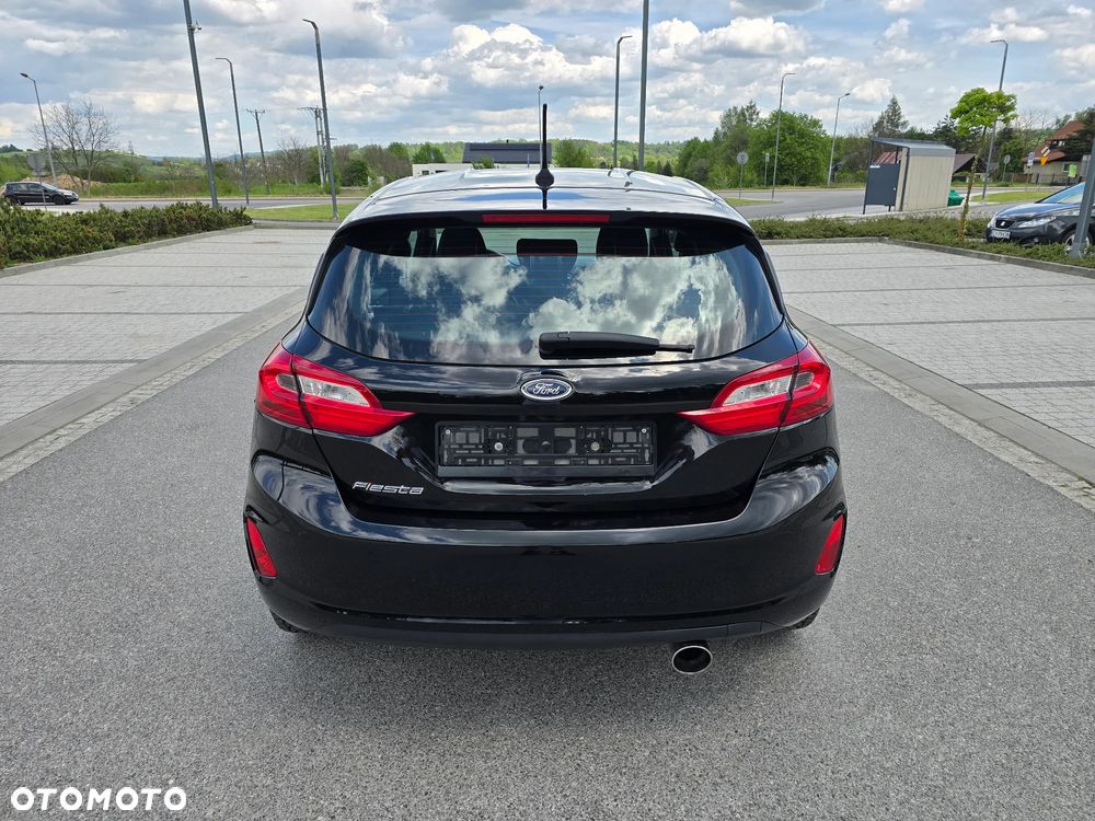 Ford Fiesta 1.1 S&S TITANIUM - 24