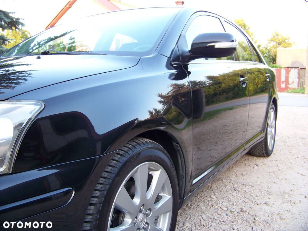 Toyota Avensis 2.0 D-4D - 10