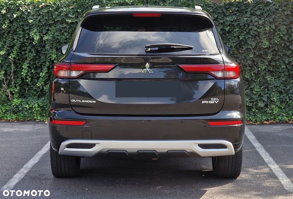 Mitsubishi Outlander 2.4 4WD Diamant TOP - 6