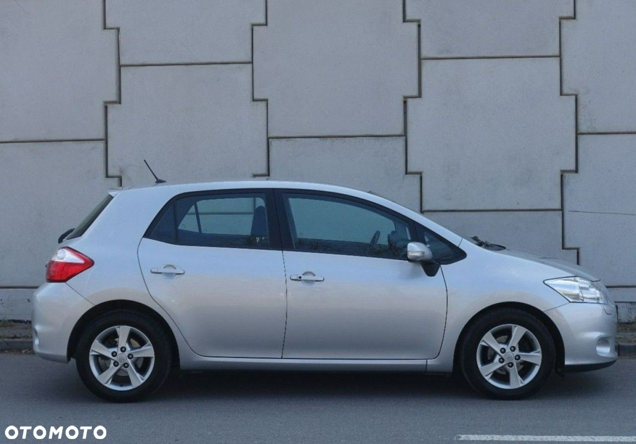 Toyota Auris - 3
