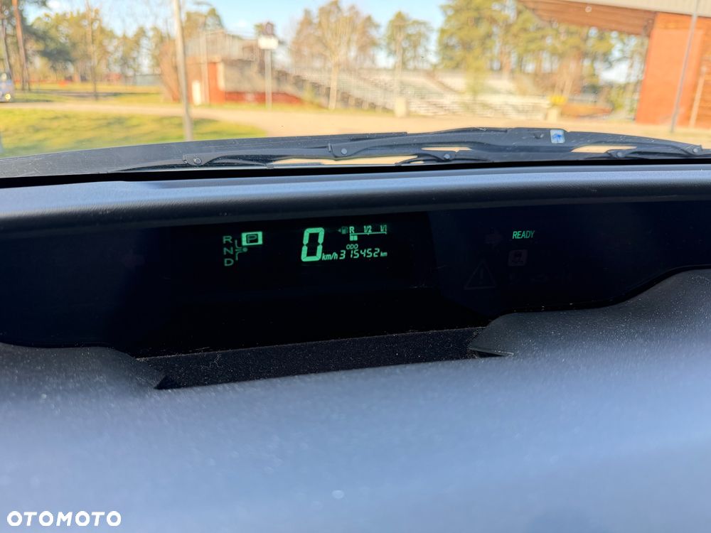 Toyota Prius 1.5 VVT-i Sol - 27