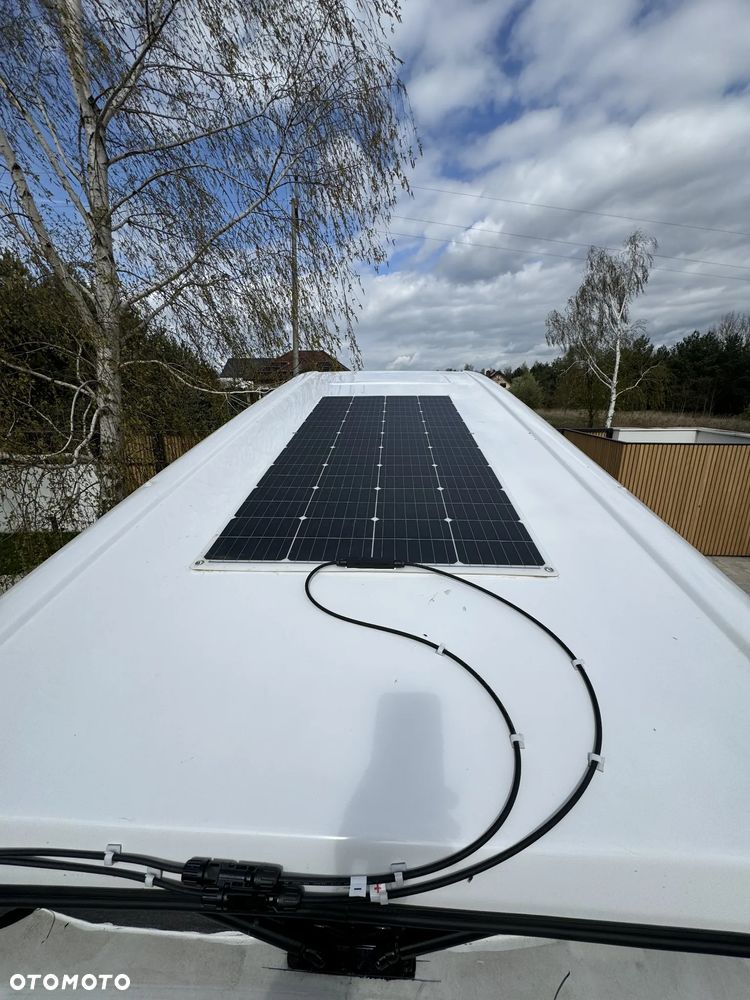 Volkswagen T5 Campervan - 32