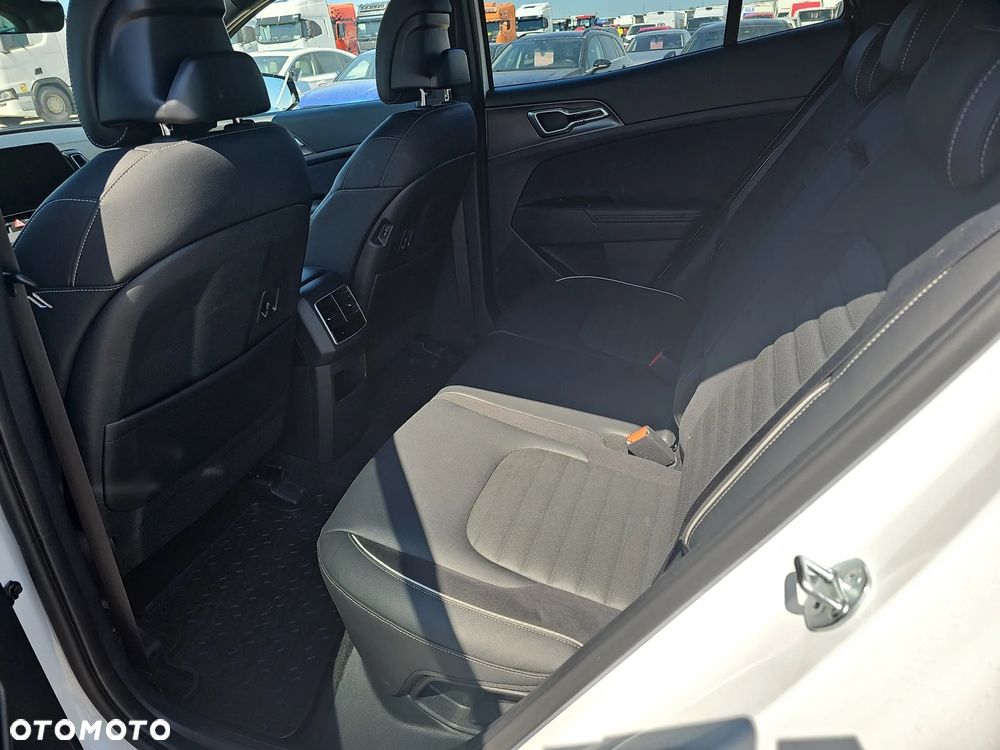 Kia Sportage 1.6 T-GDI MHEV GT Line 4WD DCT - 24