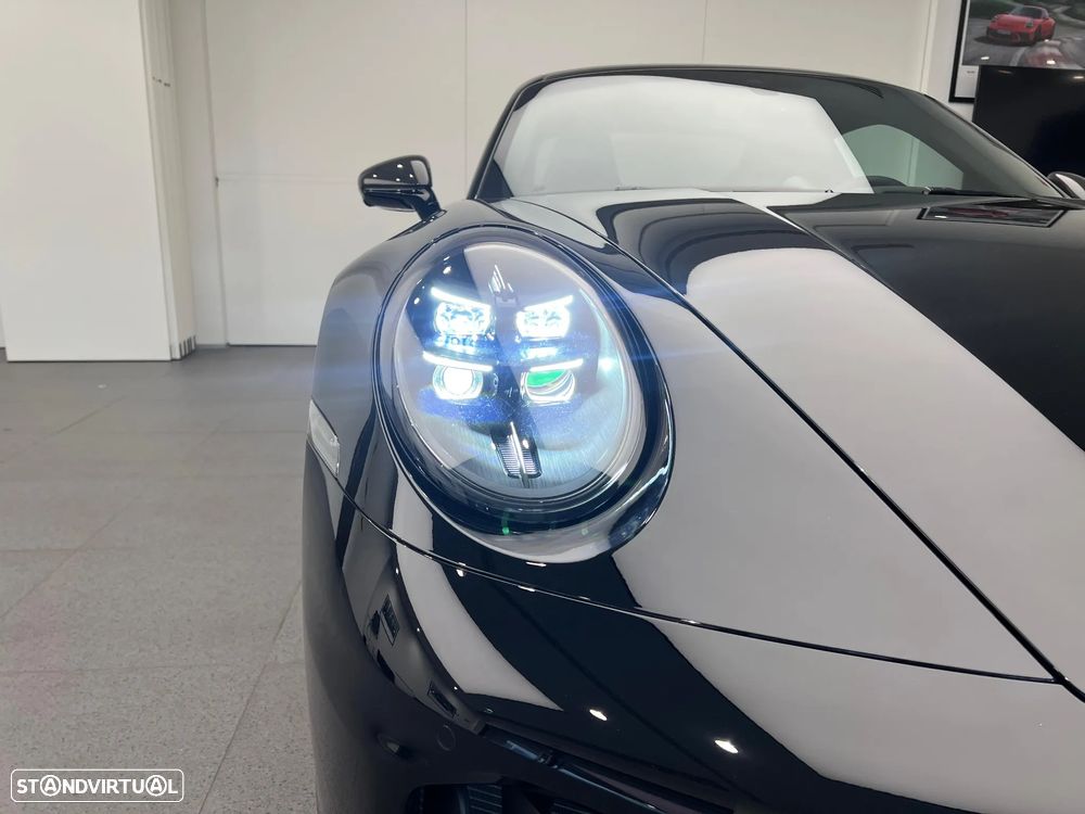 Porsche 911 (992) Carrera GTS - 12