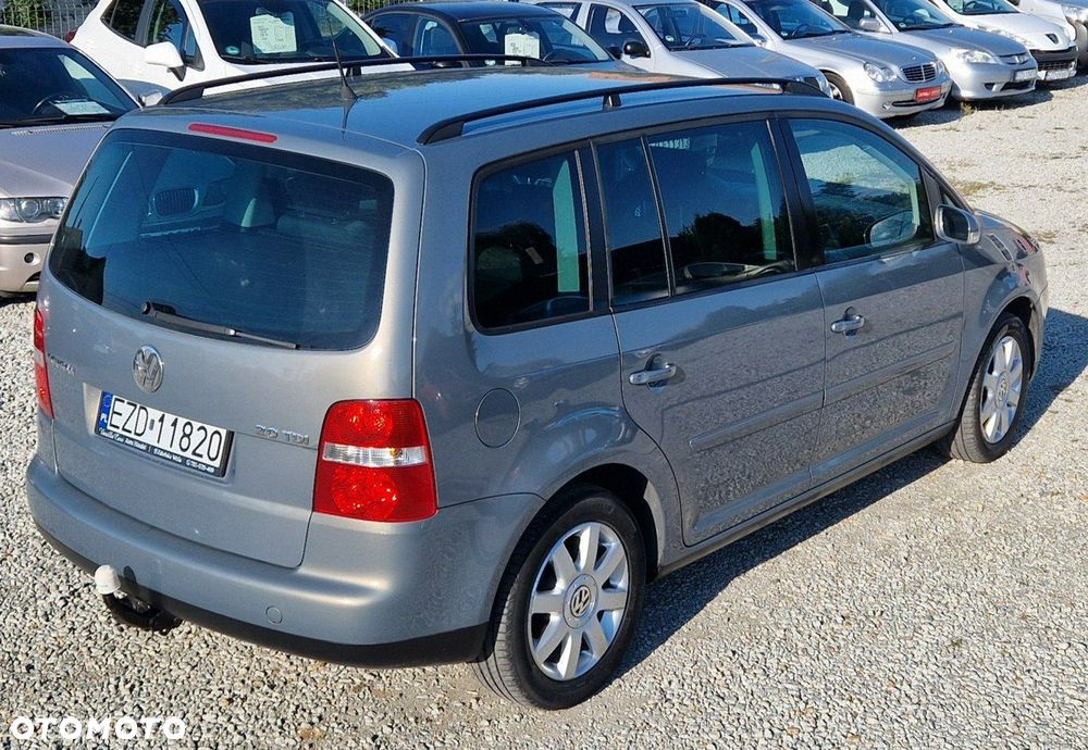 Volkswagen Touran 2.0 TDI Q-Line - 35