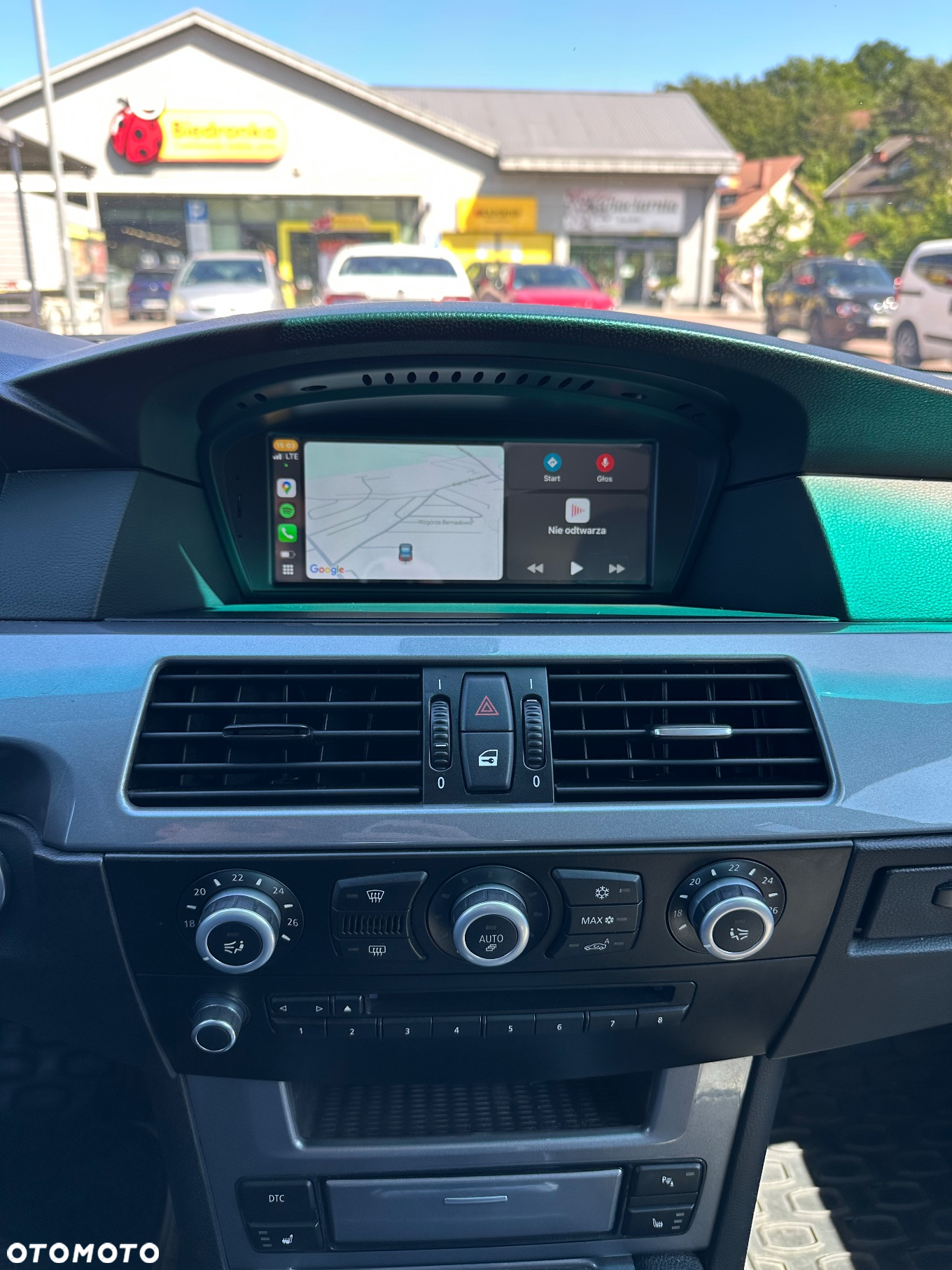BMW Seria 5 530d xDrive Touring - 11