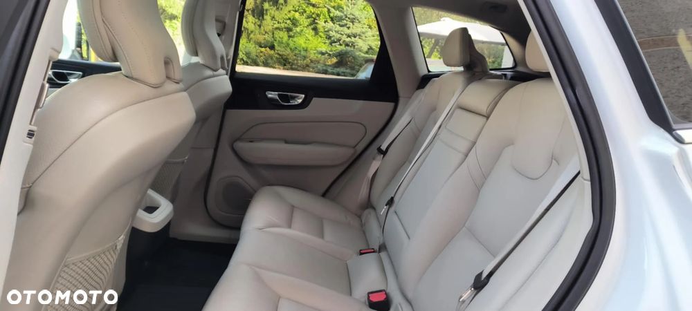 Volvo XC 60 T5 Geartronic Momentum Pro - 15