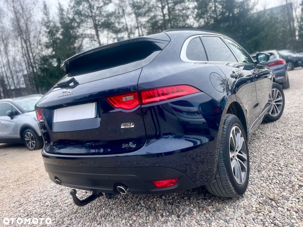 Jaguar F-Pace 25t AWD R-Sport - 6