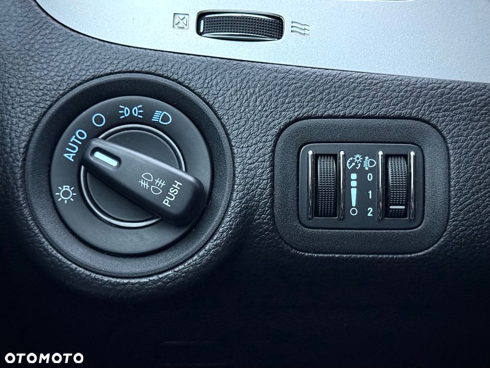 Fiat Freemont 2.0 Multijet Lounge AWD - 30