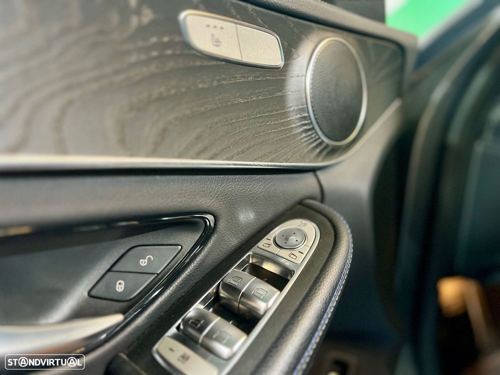 Mercedes-Benz C 300 - 10