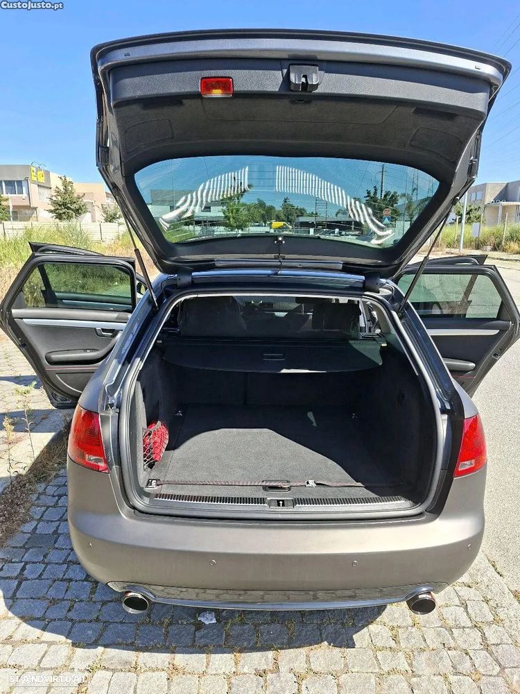 Audi A4 2.0 TDI Advance - 4