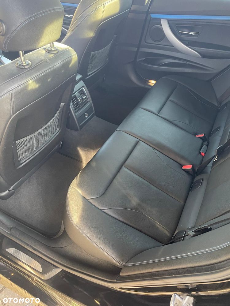 BMW Seria 3 320d xDrive M Sport Shadow sport - 9