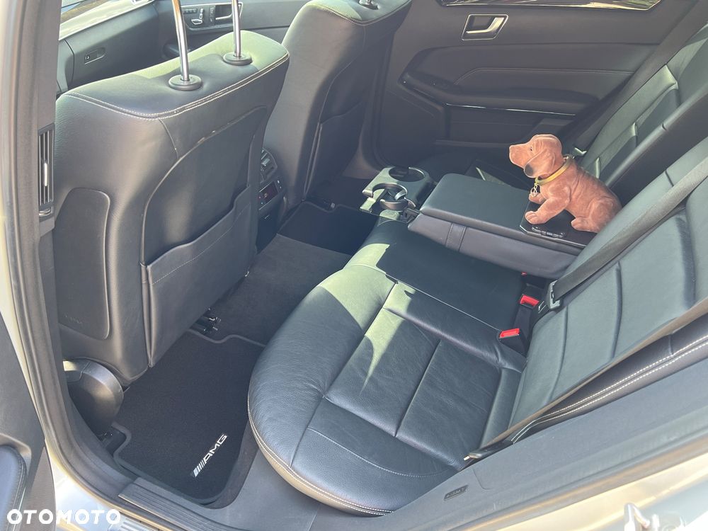 Mercedes-Benz Klasa E 300 CDI DPF BlueEFFICIENCY 7G-TRONIC - 14