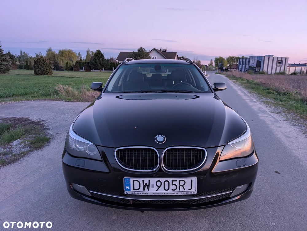 BMW Seria 5 520i - 4