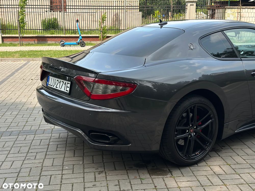 Maserati GranTurismo S - 10