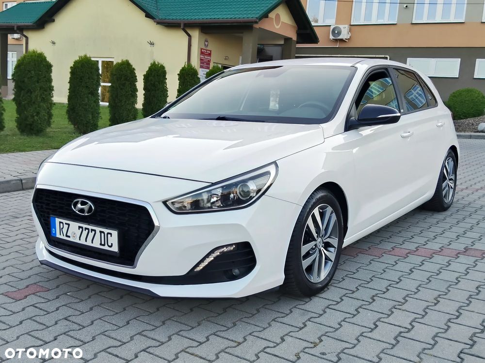 Hyundai i30 1.4 Premium - 13