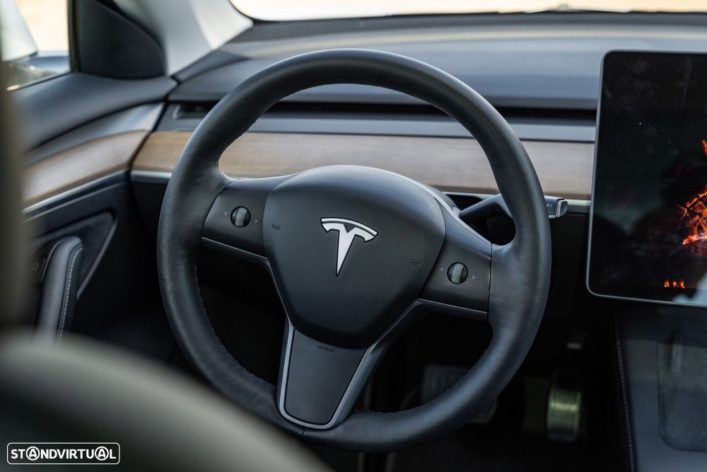 Tesla Model 3 Standard Range Plus RWD - 25