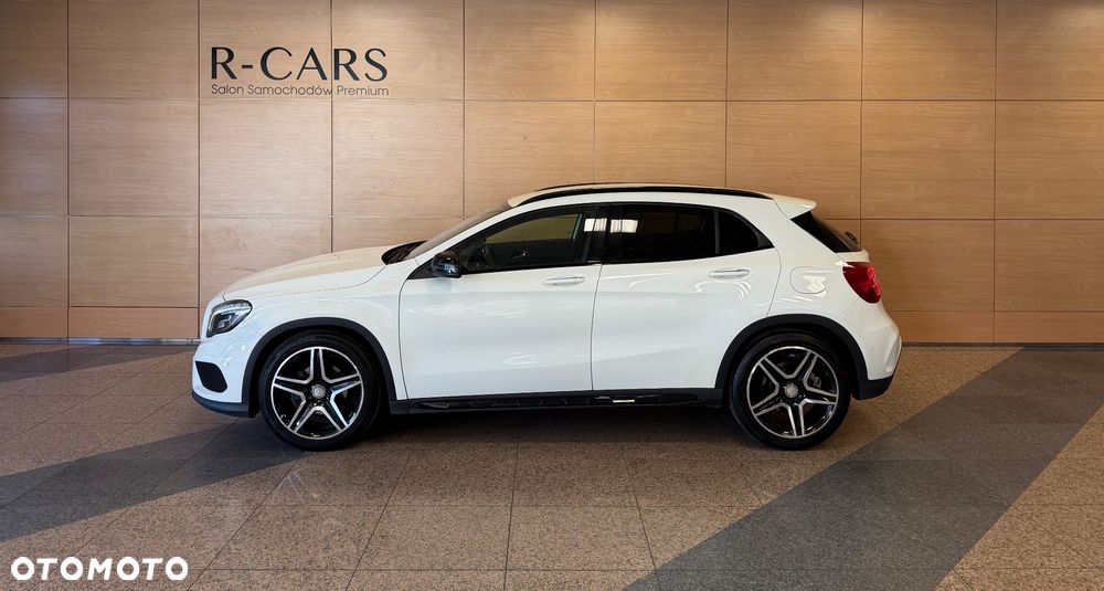 Mercedes-Benz GLA 200 7G-DCT AMG Line - 4