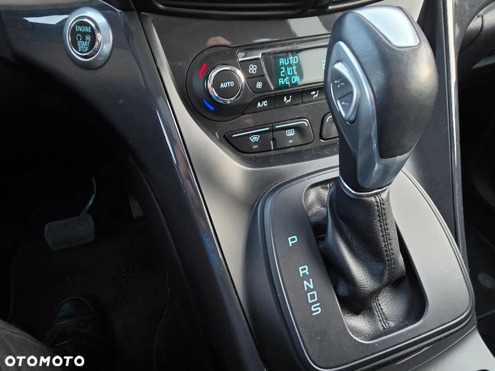 Ford Kuga 2.0 TDCi 4x4 Titanium - 23