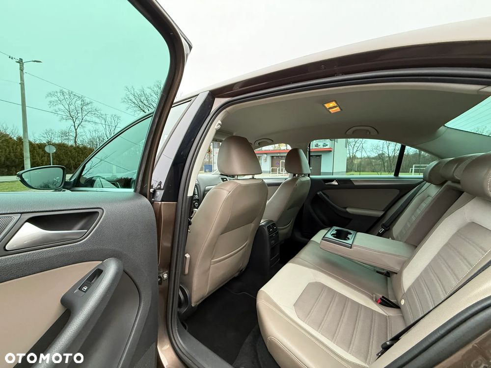 Volkswagen Jetta 1.4 TSI Highline Perfectline DSG - 21