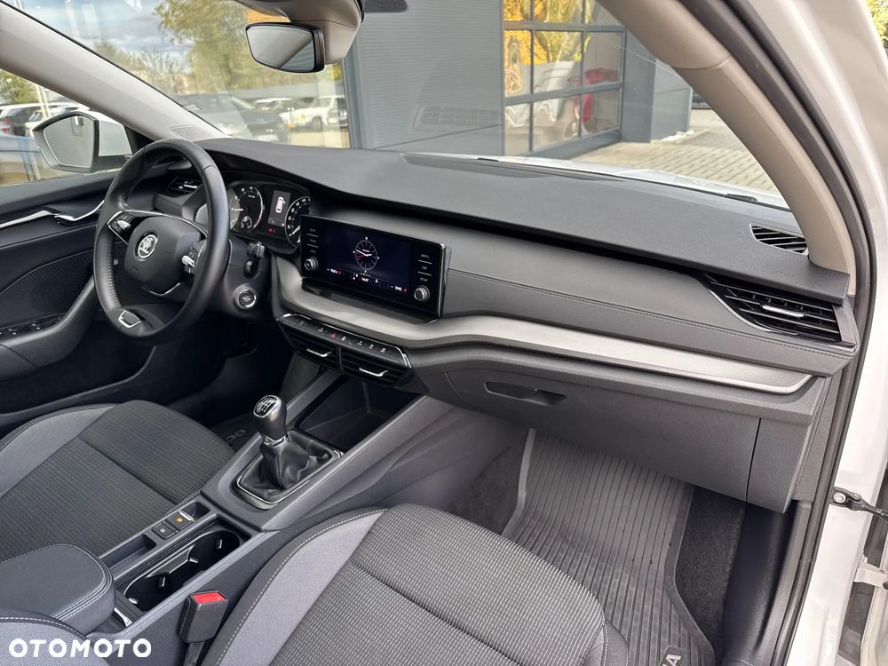 Skoda Octavia 1.5 TSI ACT Ambition - 6