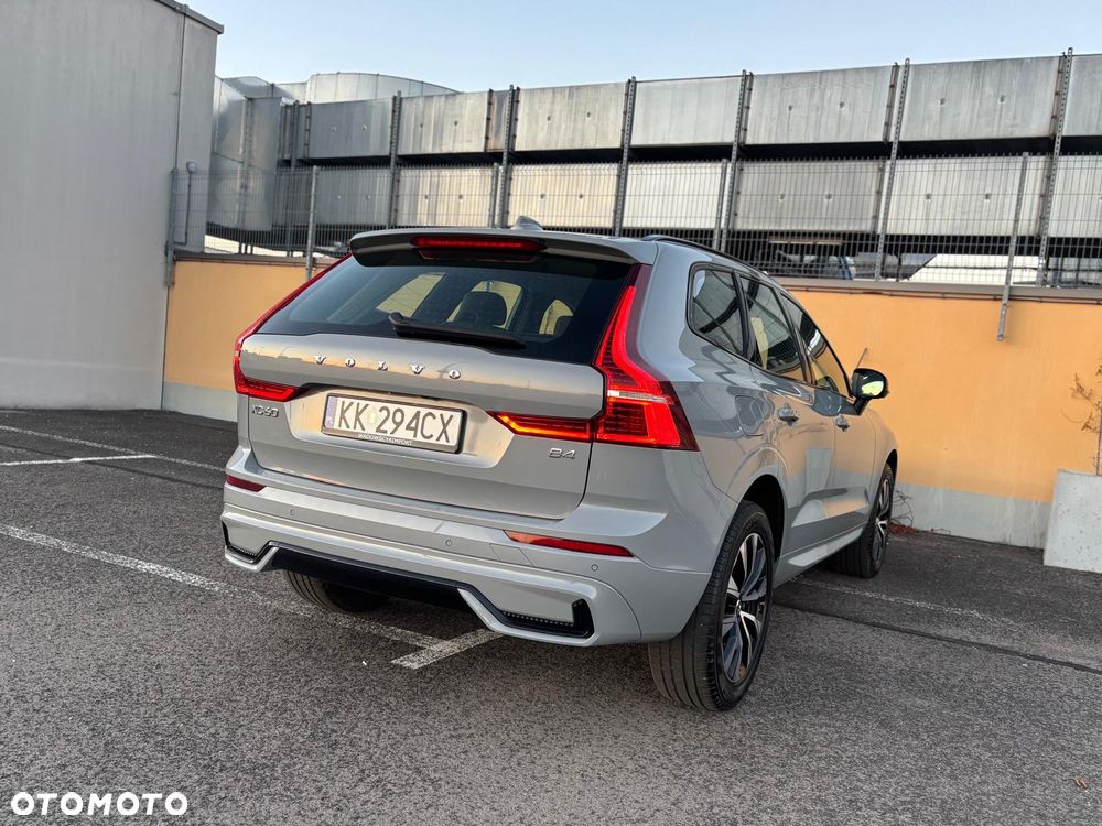 Volvo XC 60 B4 D Plus Dark - 7