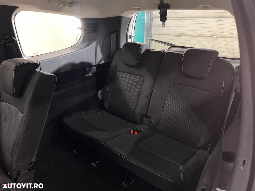 Dacia Lodgy 1.5 Blue dCi Laureate - 11