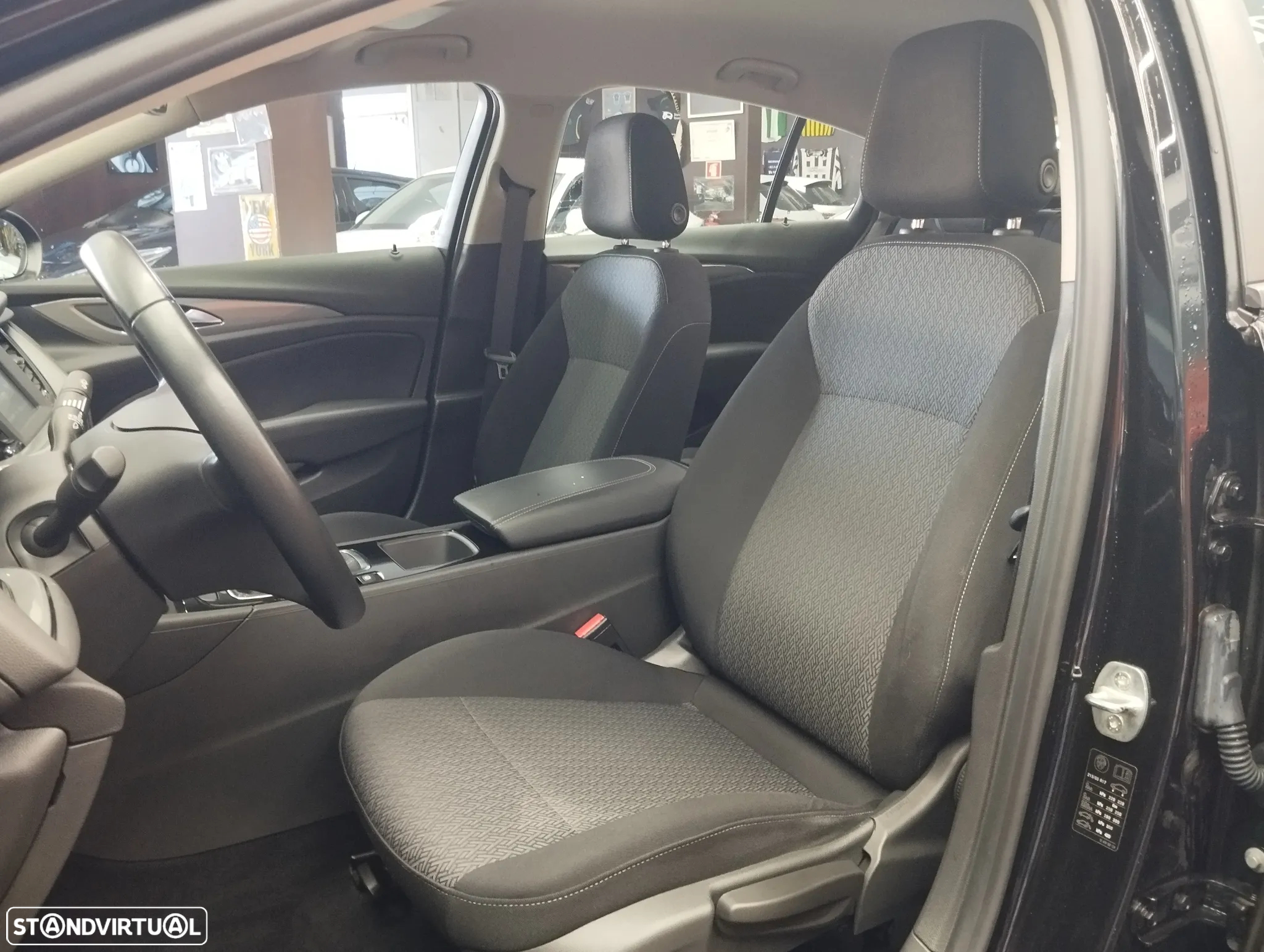 Opel Insignia Grand Sport 1.6 CDTi Business Edition - 16