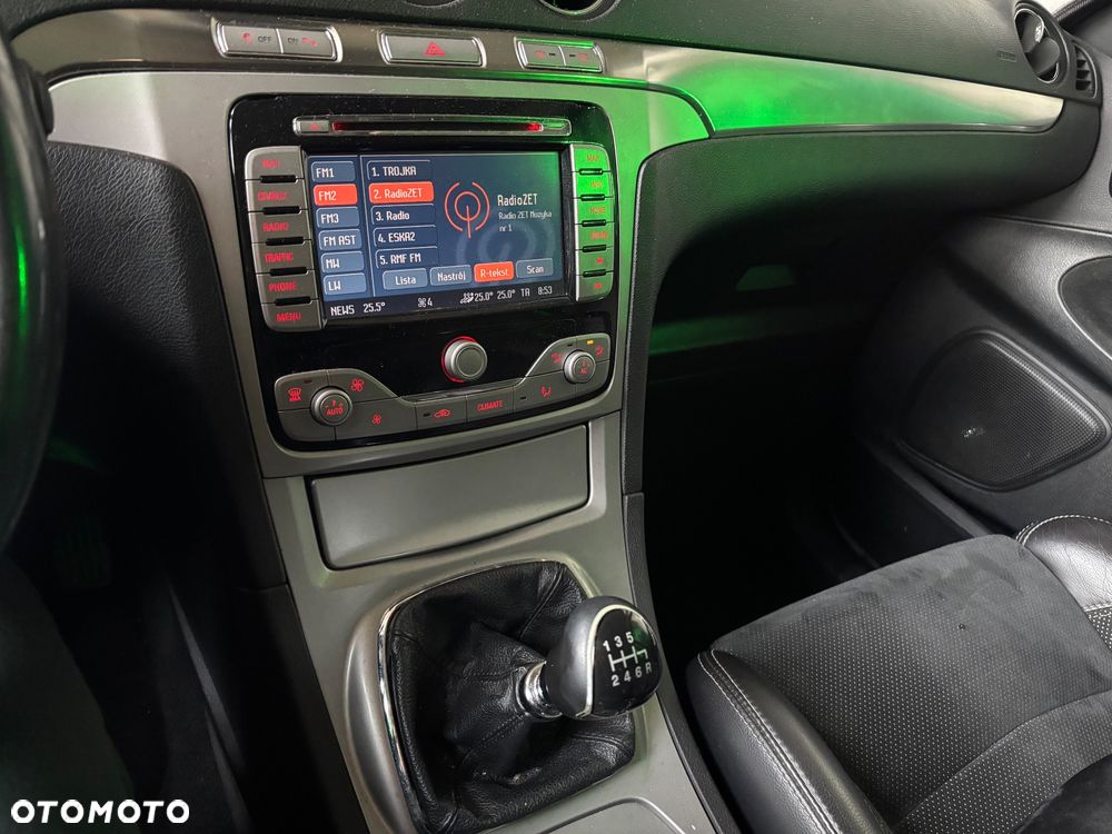 Ford Galaxy 2.2 TDCi Titanium - 19