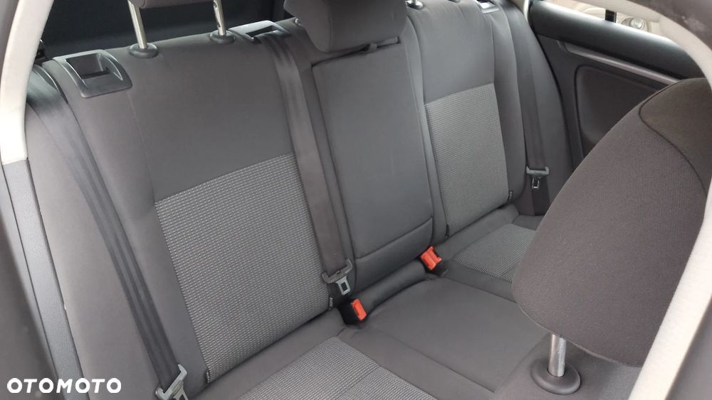Volkswagen Golf Variant 1.6 Highline - 18