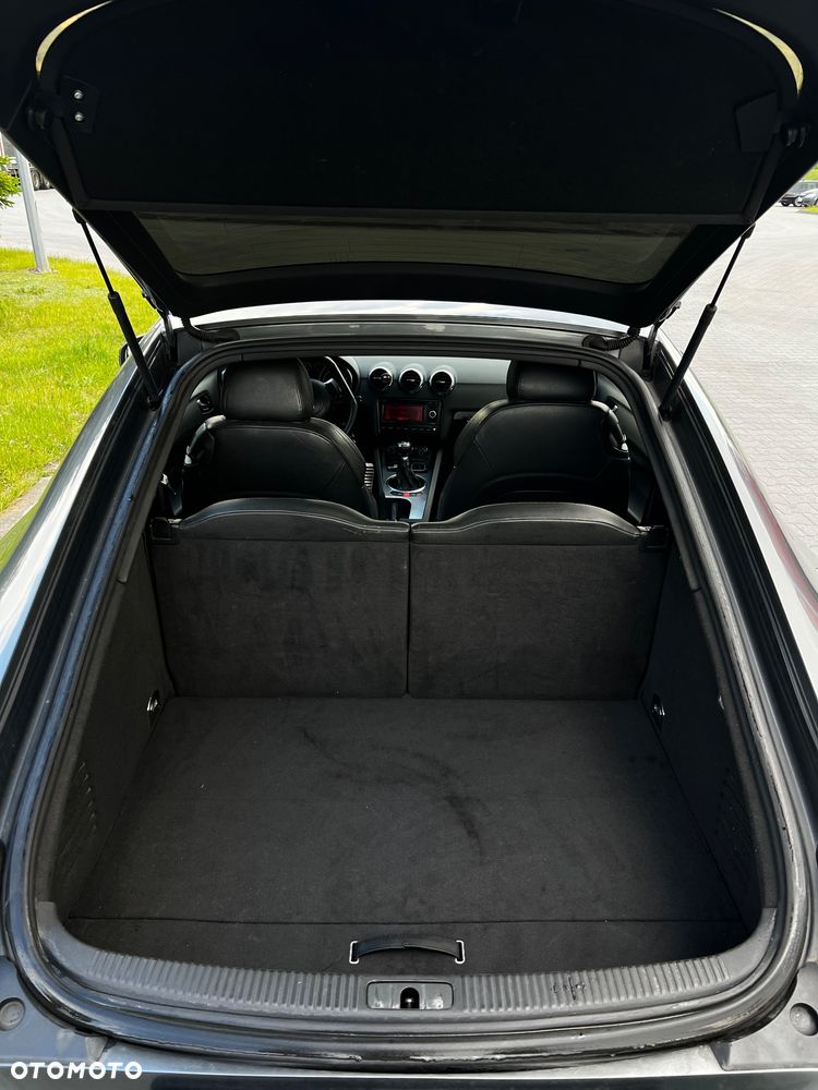 Audi TT Coupé - 9