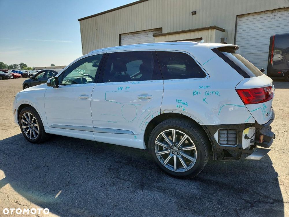 Audi Q7 3.0 TFSI Quattro Tiptronic - 5