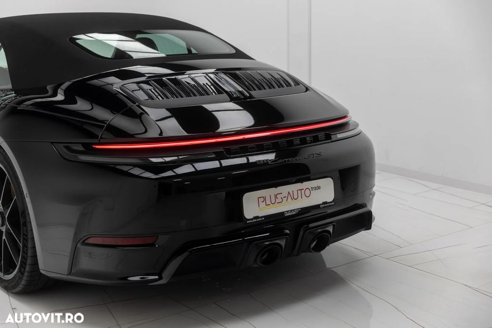 Porsche 911 Carrera GTS PDK - 14