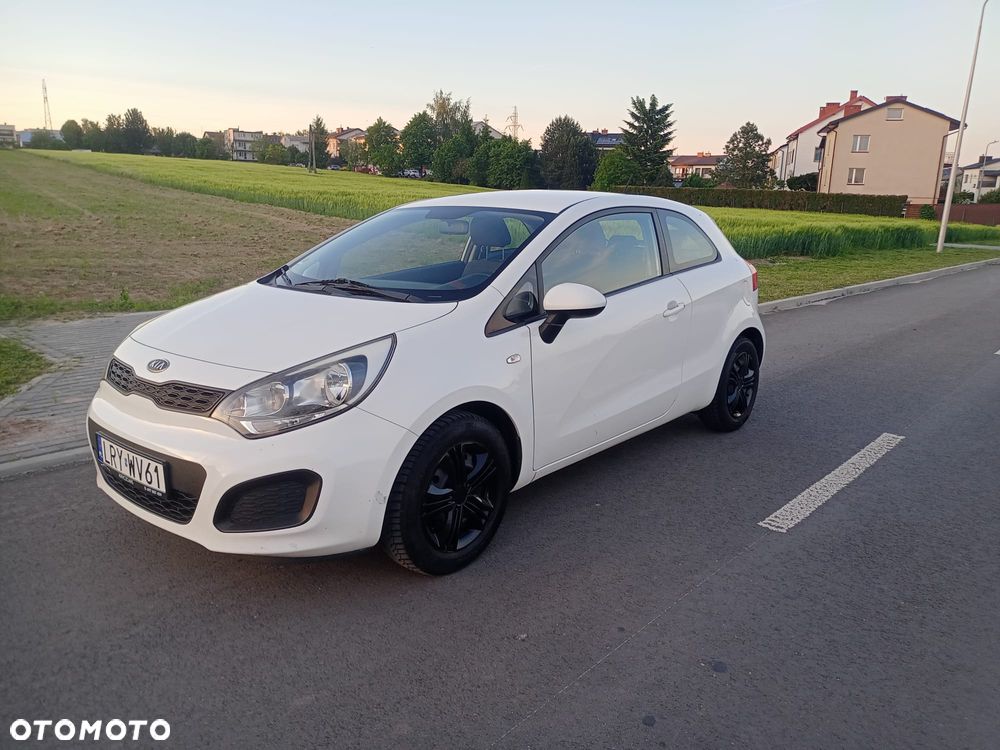 Kia Rio 1.2 Attract - 2