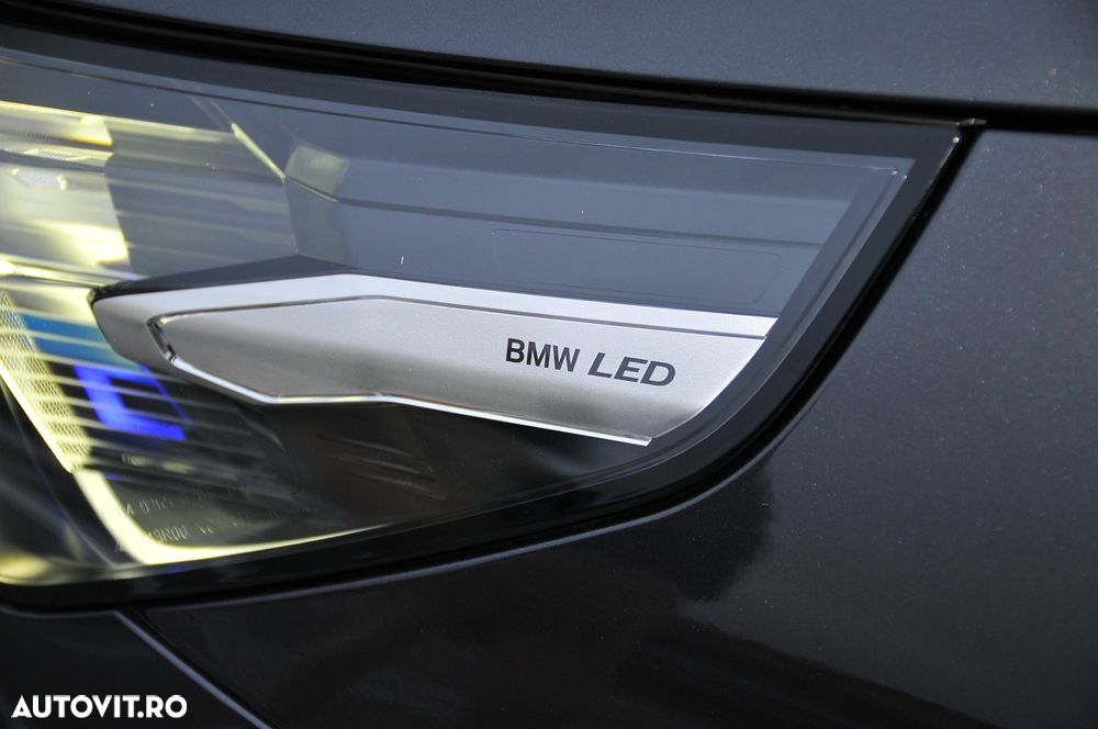 BMW Seria 5 520i AT MHEV - 35