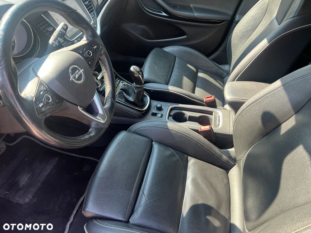 Opel Astra 1.4 T Elite S&S - 13