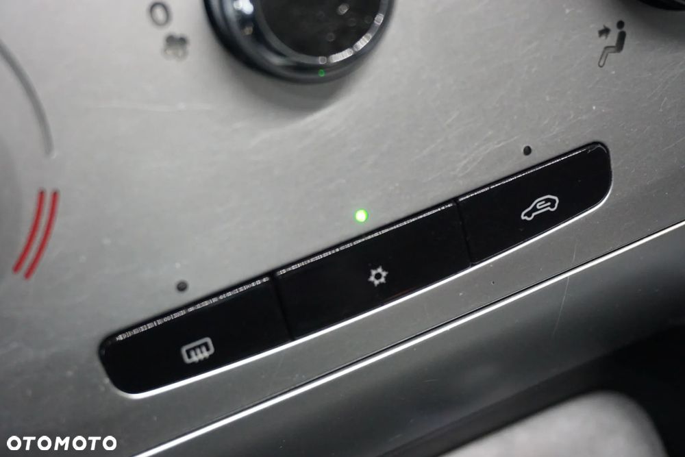 Lancia Delta 1.4 T-Jet Silver - 32