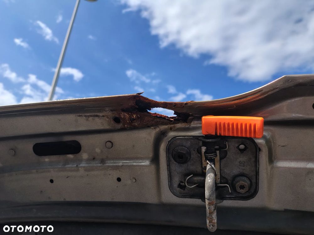 Volkswagen Touran 2.0 TDI DPF BlueMotion Technology Life - 37