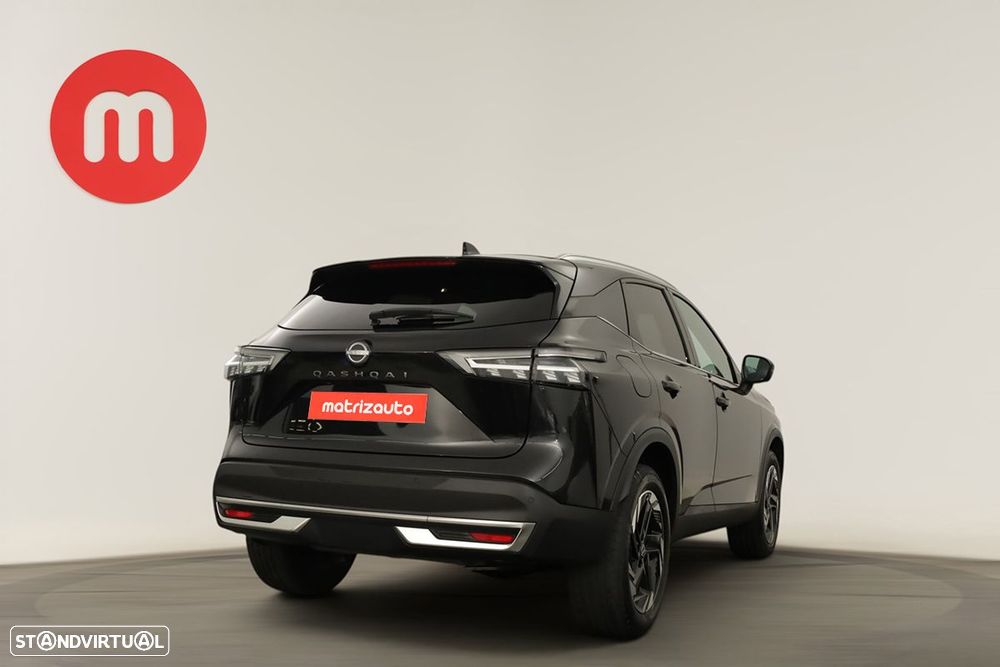 Nissan Qashqai 1.3 DIG-T N-Connecta LED Xtronic - 4