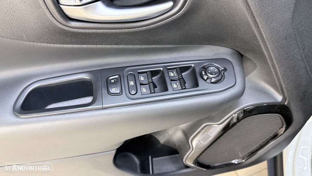 Jeep Renegade 1.4 MultiAir Opening Edition S&S - 13