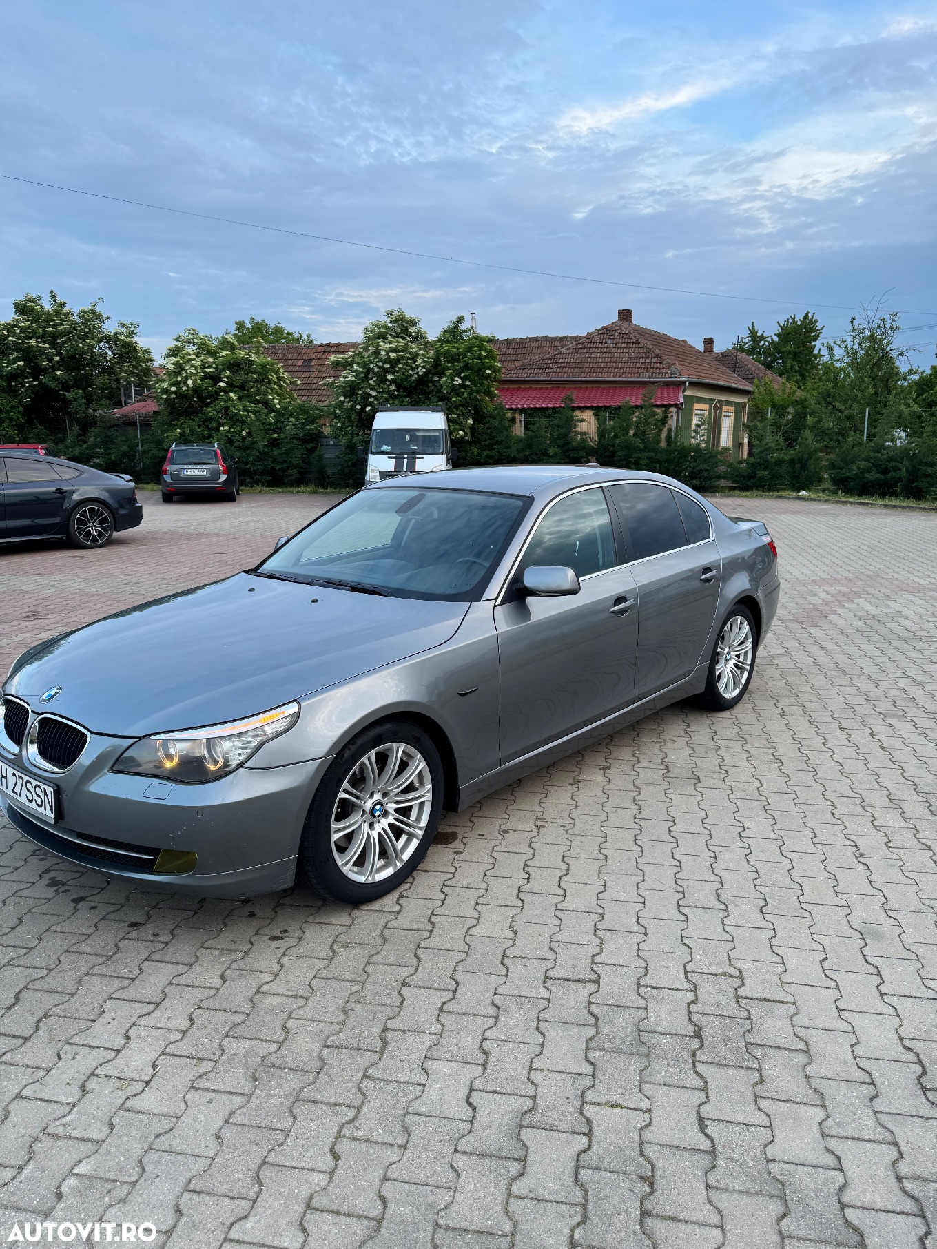BMW Seria 5 520d - 5