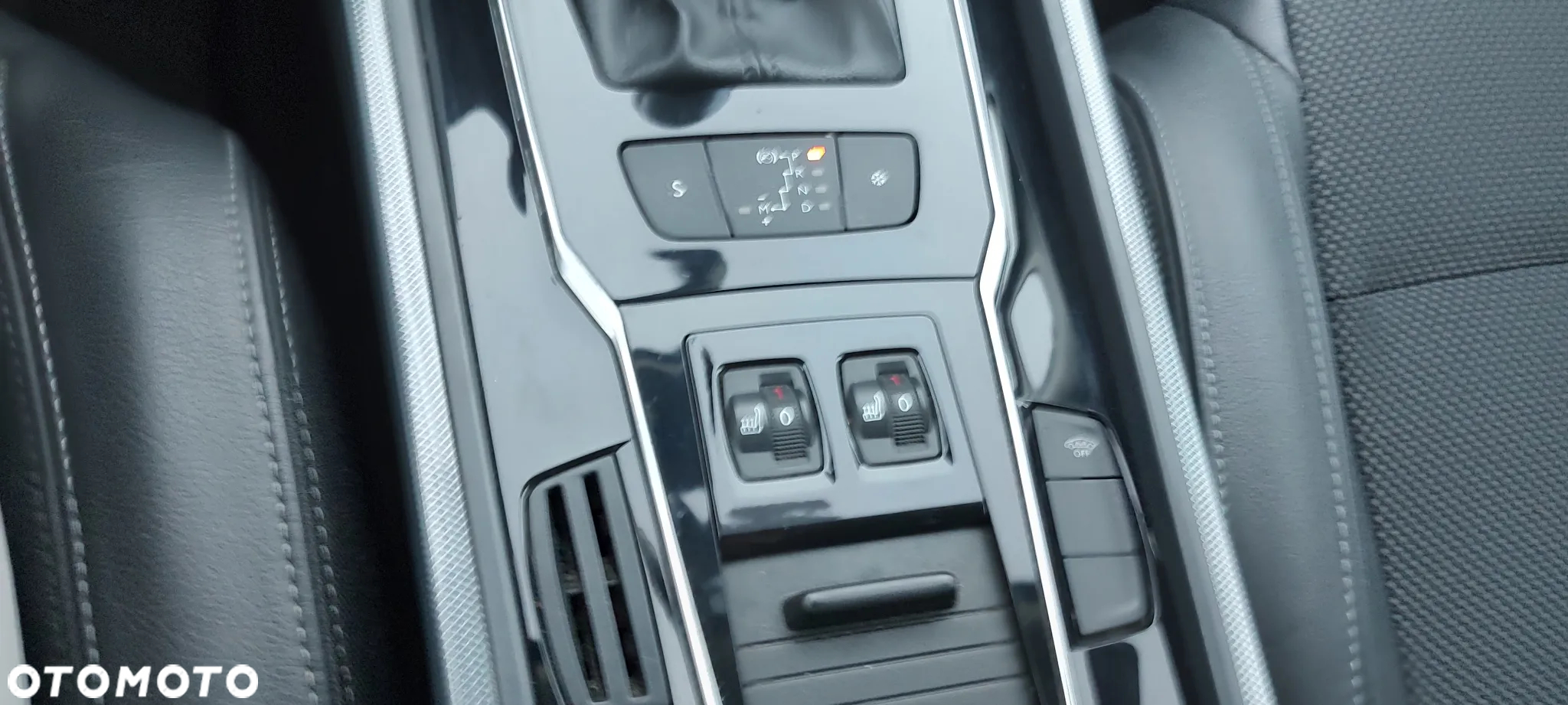 Peugeot 508 1.6 e-THP Allure S&S - 15