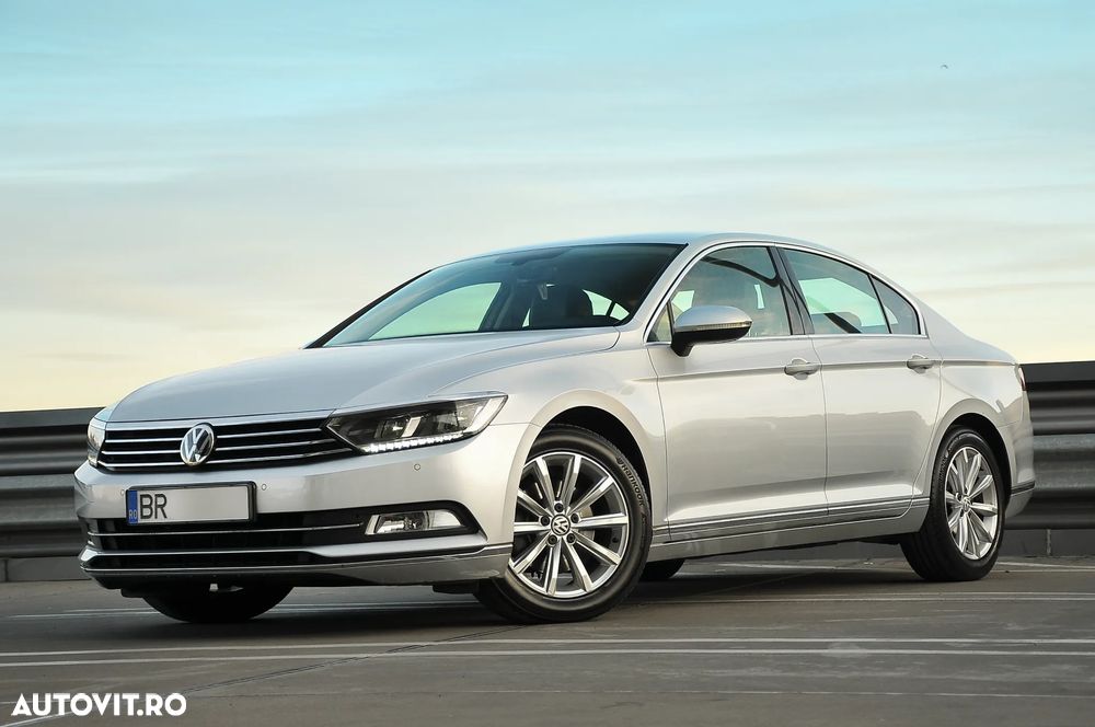 Volkswagen Passat 2.0 TDI DSG Highline - 1