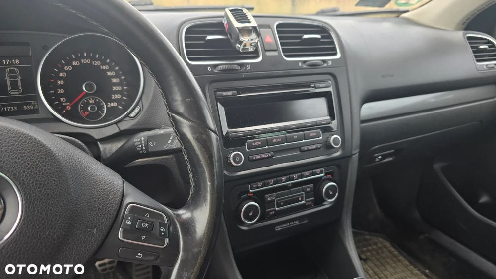 Volkswagen Golf 1.6 TDI DPF BlueMotion Technology Comfortline - 8