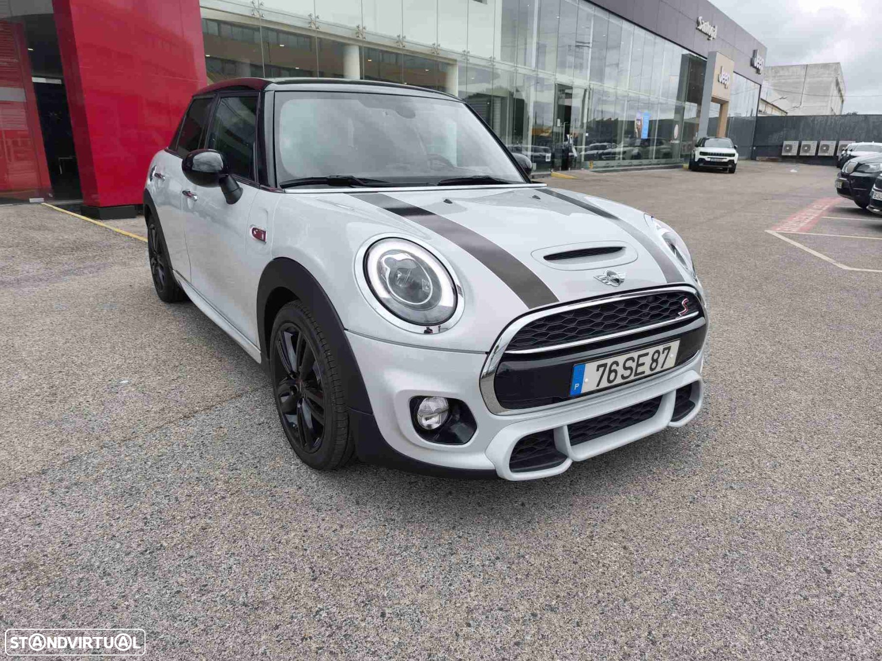 MINI 5 Portas Cooper SD Auto Desportiva - 2