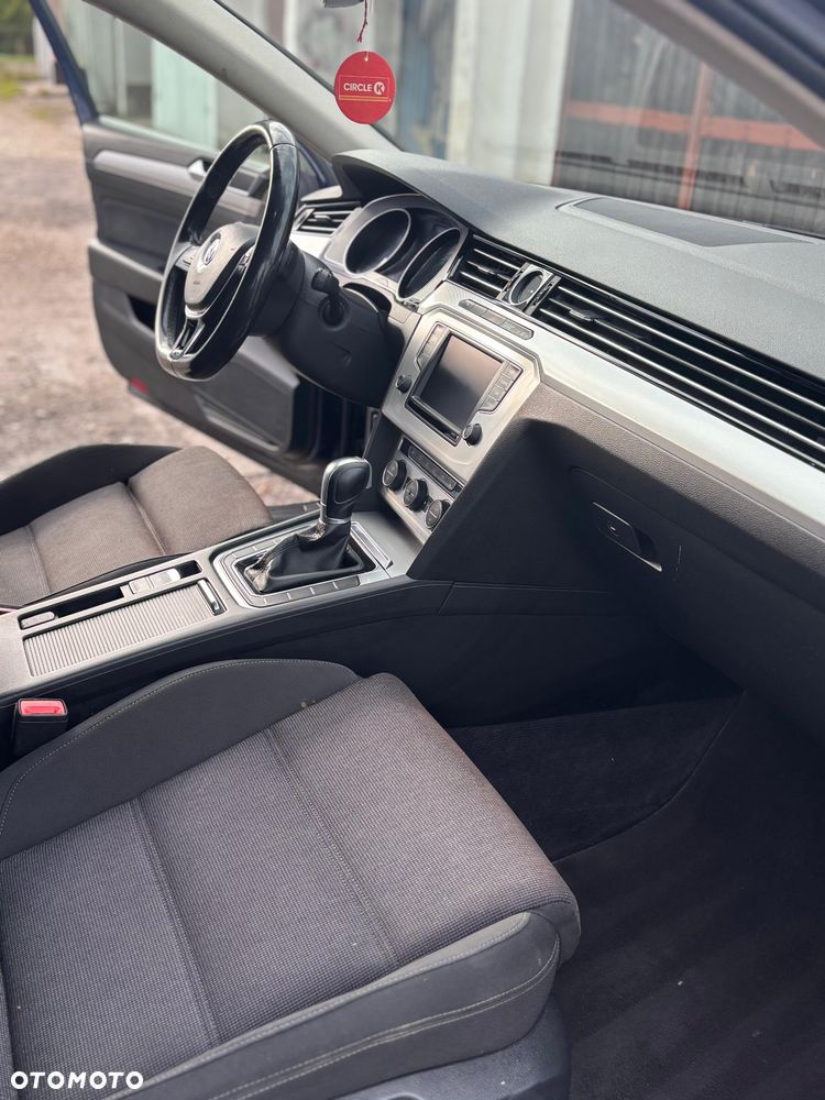Volkswagen Passat 2.0 TDI BMT Comfortline DSG - 22