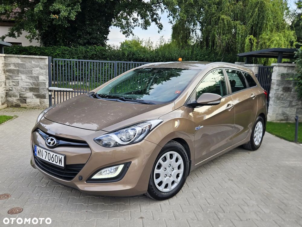 Hyundai i30 1.6 GDI Comfort - 1